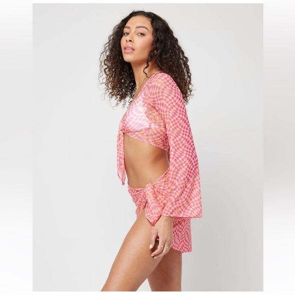 L*Space | Bandera Sarong In Pink & Orange Heat Waves | One Size - Picture 4 of 8